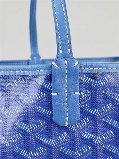 are the rodeo hall goyard bags fake|how to identify a fake goyard.